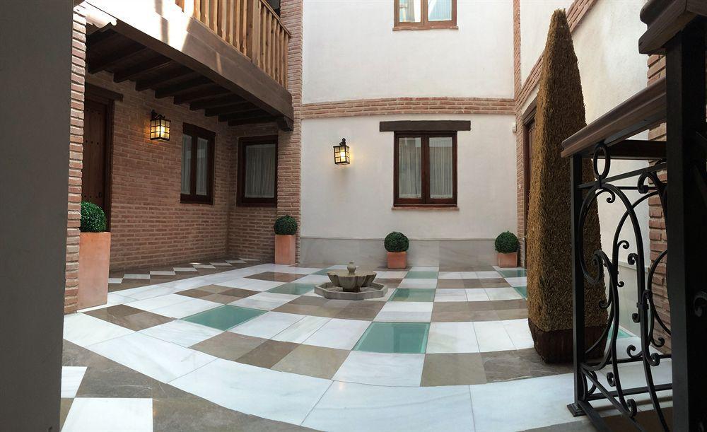 Apartamentos Santa Ana غرناطة المظهر الخارجي الصورة