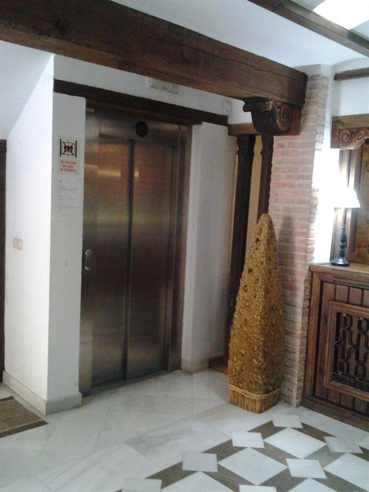 Apartamentos Santa Ana غرناطة المظهر الخارجي الصورة